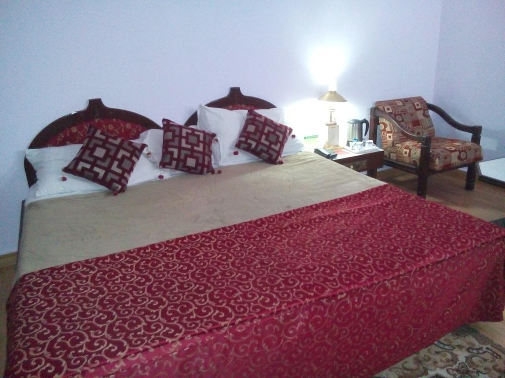 Hotel Ranchi Ashok Room photo